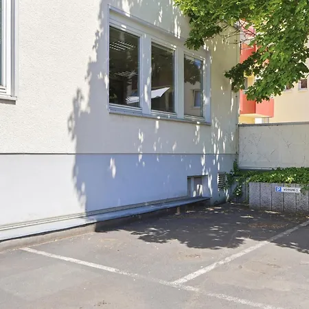 Zentrum, Naehe Dom, Messe, 90 Qm, 3 Zi, Balkon, Kostenloser Parkplatz * Kolín nad Rýnem
