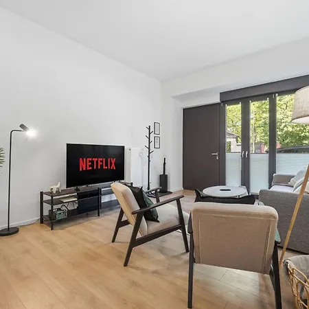 Zentrum, Naehe Dom, Messe, 90 Qm, 3 Zi, Balkon, Kostenloser Parkplatz 아파트